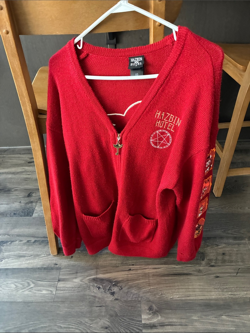 Hot Topic Red Hazbin Hotel V-Neck Zip Cardigan